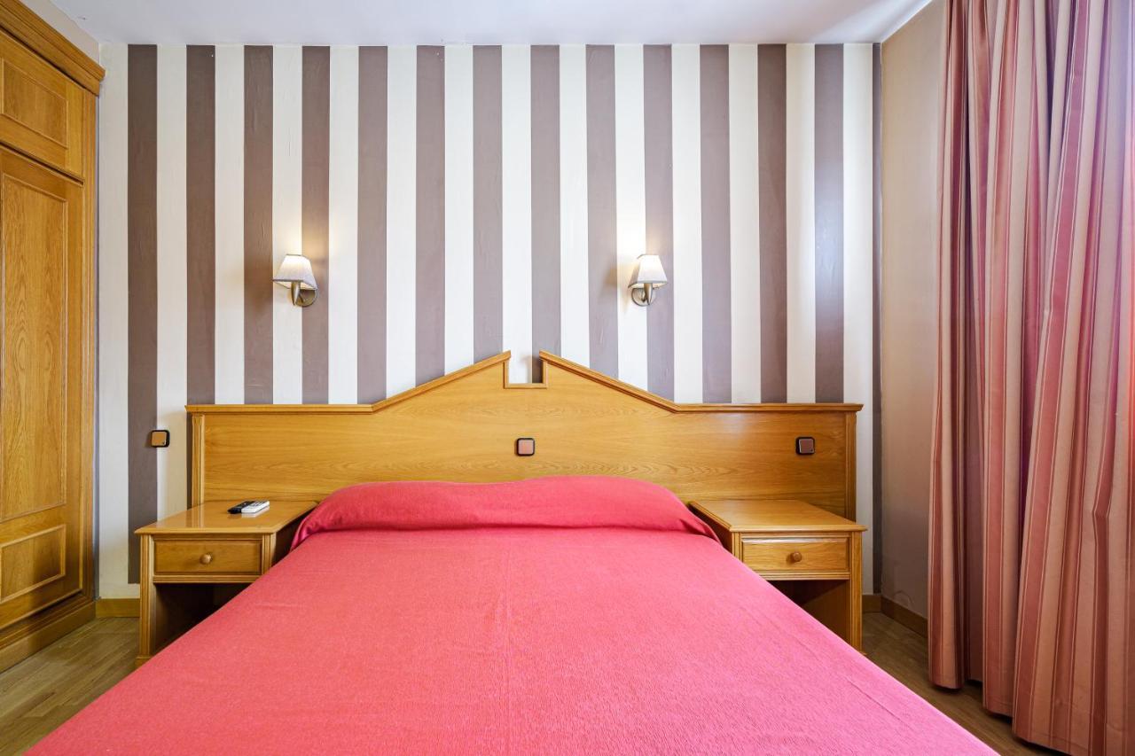 Hostal Don Juan Meco エクステリア 写真