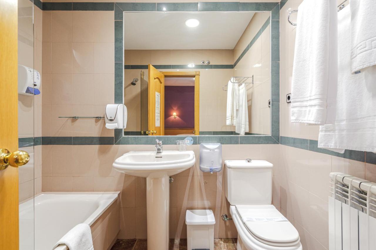 Hostal Don Juan Meco エクステリア 写真